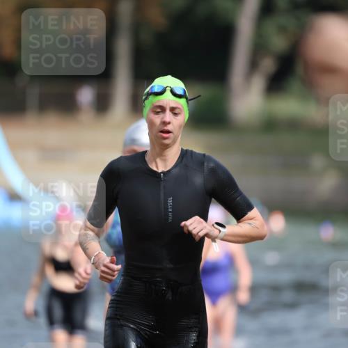 14.09.2025 - Stadtparktriathlon Michael Strokosch http://msf.ph/oto/8873409 14.09.2025 12:13:35 Schwimmen 1222, 1251, 1263, 1277, 1286, 1291, 1312, 1319 meine-sportfotos.de