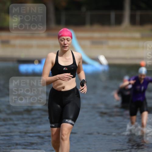 14.09.2025 - Stadtparktriathlon Michael Strokosch http://msf.ph/oto/8873434 14.09.2025 12:13:42 Schwimmen 1263, 1291, 1319 meine-sportfotos.de