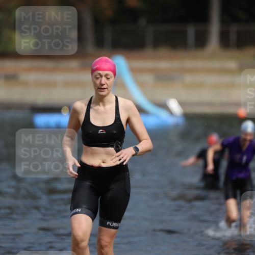 14.09.2025 - Stadtparktriathlon Michael Strokosch http://msf.ph/oto/8873435 14.09.2025 12:13:42 Schwimmen 1263, 1291, 1319 meine-sportfotos.de
