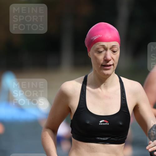 14.09.2025 - Stadtparktriathlon Michael Strokosch http://msf.ph/oto/8873449 14.09.2025 12:13:45 Schwimmen 1263, 1291, 1319 meine-sportfotos.de