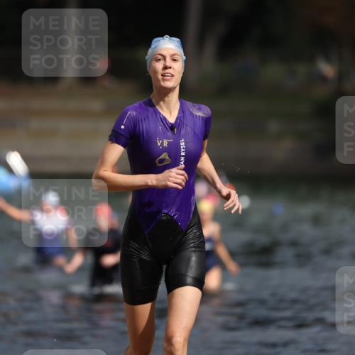 14.09.2025 - Stadtparktriathlon Michael Strokosch http://msf.ph/oto/8873454 14.09.2025 12:13:46 Schwimmen 1236, 1263, 1291, 1319 meine-sportfotos.de