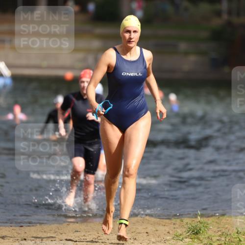 14.09.2025 - Stadtparktriathlon Michael Strokosch http://msf.ph/oto/8873469 14.09.2025 12:13:56 Schwimmen 1236, 1237, 1288 meine-sportfotos.de