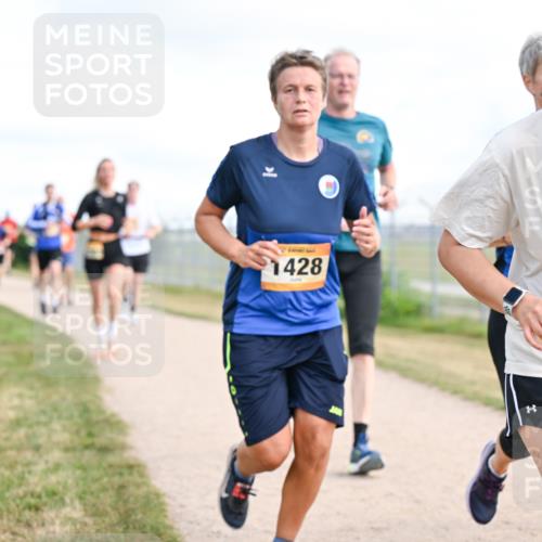 14.09.2025 - Airport Race Dr. Thomas Lammeyer http://msf.ph/oto/8873476 14.09.2025 12:18:12 Laufen 1428, 910 meine-sportfotos.de