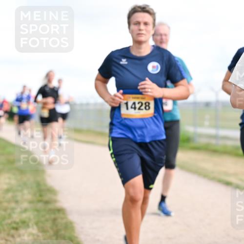 14.09.2025 - Airport Race Dr. Thomas Lammeyer http://msf.ph/oto/8873478 14.09.2025 12:18:12 Laufen 1428 meine-sportfotos.de