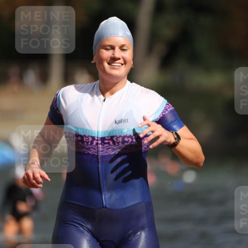 14.09.2025 - Stadtparktriathlon Michael Strokosch http://msf.ph/oto/8873504 14.09.2025 12:14:03 Schwimmen 1237, 1288, 1290 meine-sportfotos.de