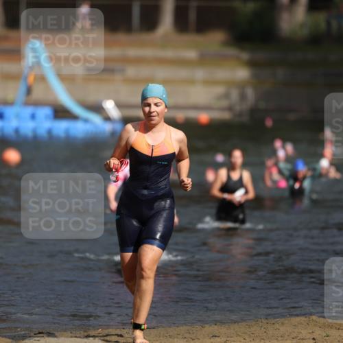 14.09.2025 - Stadtparktriathlon Michael Strokosch http://msf.ph/oto/8873535 14.09.2025 12:14:19 Schwimmen 1248, 1279 meine-sportfotos.de