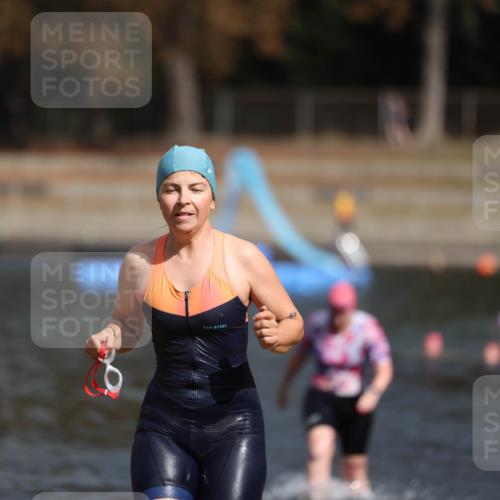 14.09.2025 - Stadtparktriathlon Michael Strokosch http://msf.ph/oto/8873545 14.09.2025 12:14:21 Schwimmen 1248, 1279, 1316 meine-sportfotos.de