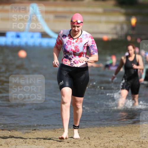 14.09.2025 - Stadtparktriathlon Michael Strokosch http://msf.ph/oto/8873557 14.09.2025 12:14:26 Schwimmen 1248, 1279, 1316 meine-sportfotos.de