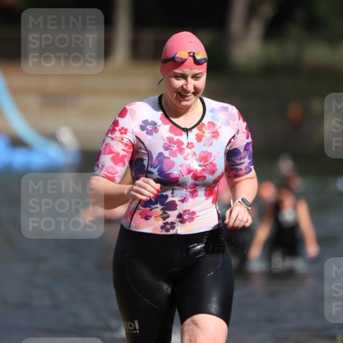 14.09.2025 - Stadtparktriathlon Michael Strokosch http://msf.ph/oto/8873568 14.09.2025 12:14:29 Schwimmen 1279, 1316 meine-sportfotos.de