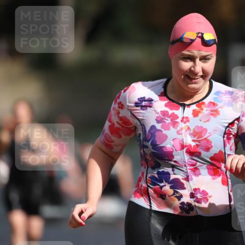 14.09.2025 - Stadtparktriathlon Michael Strokosch http://msf.ph/oto/8873574 14.09.2025 12:14:30 Schwimmen 1279, 1316 meine-sportfotos.de