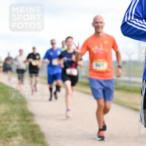 14.09.2025 - Airport Race Dr. Thomas Lammeyer http://msf.ph/oto/8873586 14.09.2025 12:18:19 Laufen 501 meine-sportfotos.de