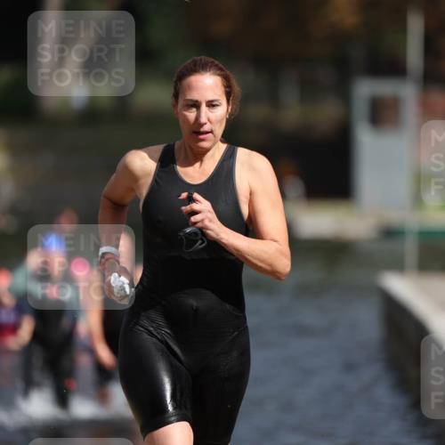 14.09.2025 - Stadtparktriathlon Michael Strokosch http://msf.ph/oto/8873591 14.09.2025 12:14:34 Schwimmen 1316 meine-sportfotos.de