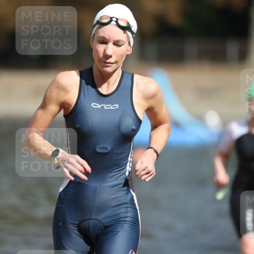 14.09.2025 - Stadtparktriathlon Michael Strokosch http://msf.ph/oto/8873668 14.09.2025 12:14:58 Schwimmen 1254, 1273, 1303, 1308 meine-sportfotos.de