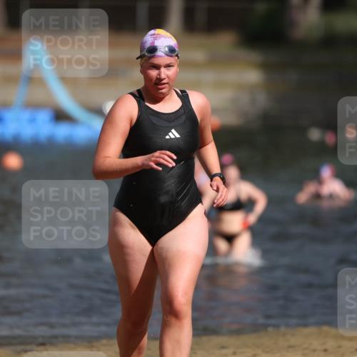 14.09.2025 - Stadtparktriathlon Michael Strokosch http://msf.ph/oto/8873690 14.09.2025 12:15:05 Schwimmen 1232, 1254, 1273, 1295 meine-sportfotos.de