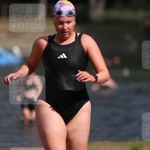 14.09.2025 - Stadtparktriathlon Michael Strokosch http://msf.ph/oto/8873698 14.09.2025 12:15:06 Schwimmen 1232, 1254, 1295 meine-sportfotos.de