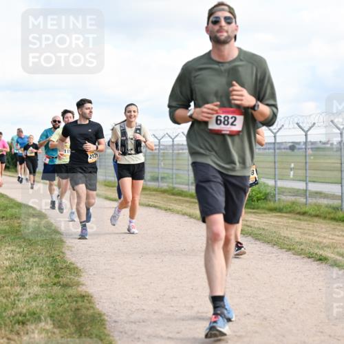 14.09.2025 - Airport Race Dr. Thomas Lammeyer http://msf.ph/oto/8873700 14.09.2025 12:18:26 Laufen 119, 2129, 682, 8, 1798 meine-sportfotos.de