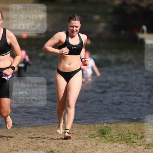 14.09.2025 - Stadtparktriathlon Michael Strokosch http://msf.ph/oto/8873708 14.09.2025 12:15:13 Schwimmen 1232, 1295 meine-sportfotos.de