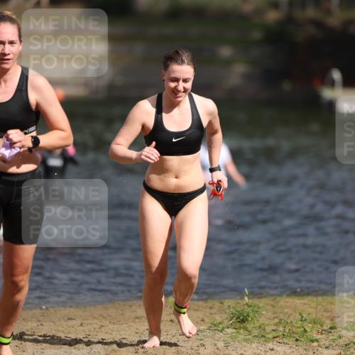 14.09.2025 - Stadtparktriathlon Michael Strokosch http://msf.ph/oto/8873712 14.09.2025 12:15:13 Schwimmen 1232, 1295 meine-sportfotos.de