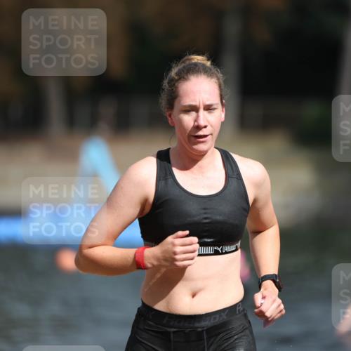 14.09.2025 - Stadtparktriathlon Michael Strokosch http://msf.ph/oto/8873720 14.09.2025 12:15:15 Schwimmen 1232, 1295 meine-sportfotos.de