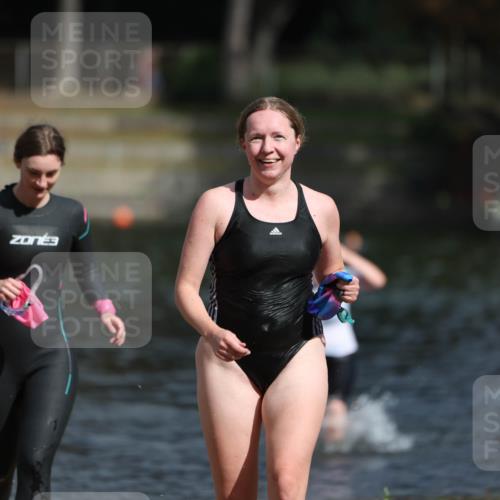 14.09.2025 - Stadtparktriathlon Michael Strokosch http://msf.ph/oto/8873735 14.09.2025 12:15:29 Schwimmen 1228, 1241, 1278, 1285 meine-sportfotos.de