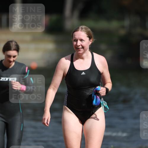 14.09.2025 - Stadtparktriathlon Michael Strokosch http://msf.ph/oto/8873737 14.09.2025 12:15:29 Schwimmen 1228, 1241, 1278, 1285 meine-sportfotos.de