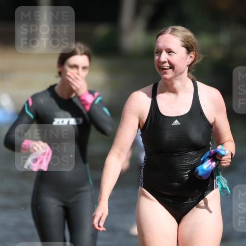 14.09.2025 - Stadtparktriathlon Michael Strokosch http://msf.ph/oto/8873742 14.09.2025 12:15:30 Schwimmen 1228, 1241, 1278, 1285 meine-sportfotos.de