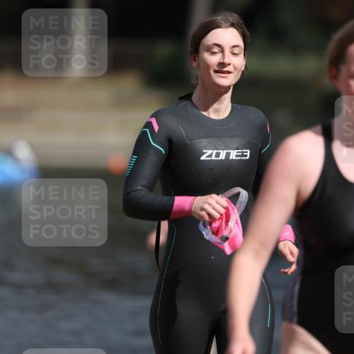 14.09.2025 - Stadtparktriathlon Michael Strokosch http://msf.ph/oto/8873744 14.09.2025 12:15:31 Schwimmen 1228, 1241, 1278, 1285 meine-sportfotos.de