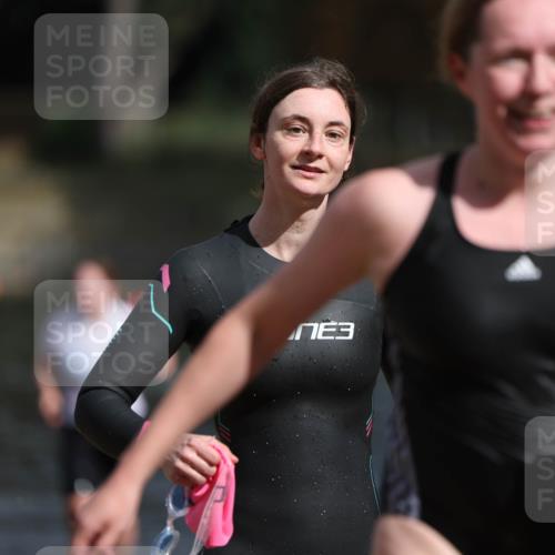 14.09.2025 - Stadtparktriathlon Michael Strokosch http://msf.ph/oto/8873747 14.09.2025 12:15:32 Schwimmen 1228, 1241, 1278, 1285 meine-sportfotos.de