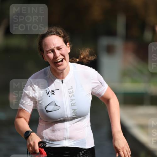 14.09.2025 - Stadtparktriathlon Michael Strokosch http://msf.ph/oto/8873756 14.09.2025 12:15:36 Schwimmen 1278 meine-sportfotos.de