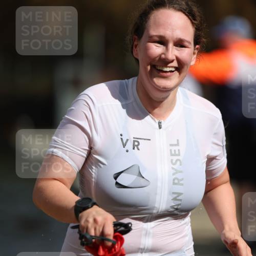 14.09.2025 - Stadtparktriathlon Michael Strokosch http://msf.ph/oto/8873761 14.09.2025 12:15:36 Schwimmen 1278 meine-sportfotos.de