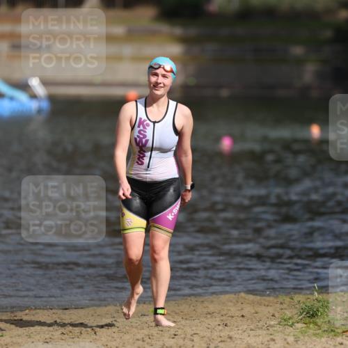 14.09.2025 - Stadtparktriathlon Michael Strokosch http://msf.ph/oto/8873769 14.09.2025 12:16:10 Schwimmen 1300 meine-sportfotos.de