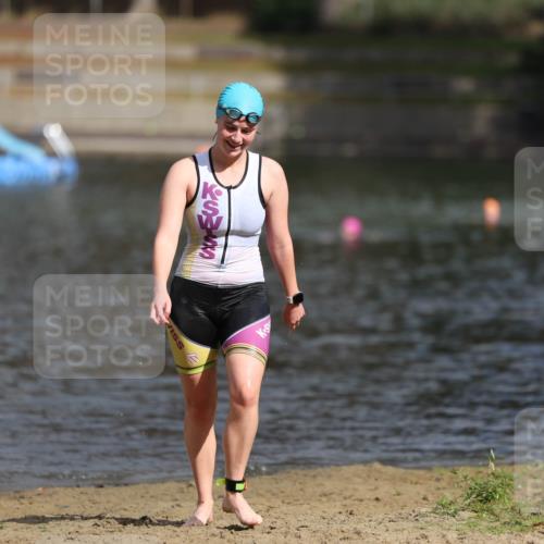 14.09.2025 - Stadtparktriathlon Michael Strokosch http://msf.ph/oto/8873773 14.09.2025 12:16:11 Schwimmen 1300 meine-sportfotos.de