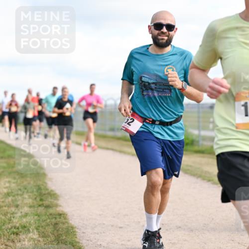 14.09.2025 - Airport Race Dr. Thomas Lammeyer http://msf.ph/oto/8873775 14.09.2025 12:18:30 Laufen 52, 1153, 3 meine-sportfotos.de