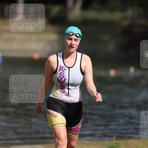 14.09.2025 - Stadtparktriathlon Michael Strokosch http://msf.ph/oto/8873779 14.09.2025 12:16:13 Schwimmen 1300 meine-sportfotos.de