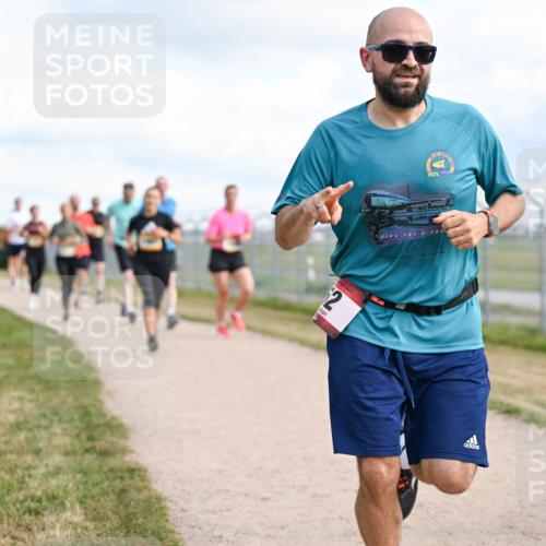 14.09.2025 - Airport Race Dr. Thomas Lammeyer http://msf.ph/oto/8873780 14.09.2025 12:18:30 Laufen 2, 2021, 707 meine-sportfotos.de