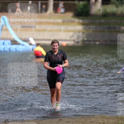 14.09.2025 - Stadtparktriathlon Michael Strokosch http://msf.ph/oto/8873787 14.09.2025 12:16:50 Schwimmen 1246 meine-sportfotos.de