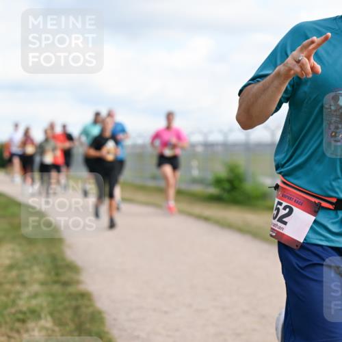 14.09.2025 - Airport Race Dr. Thomas Lammeyer http://msf.ph/oto/8873788 14.09.2025 12:18:31 Laufen 52, 2021, 707, 00, 702 meine-sportfotos.de