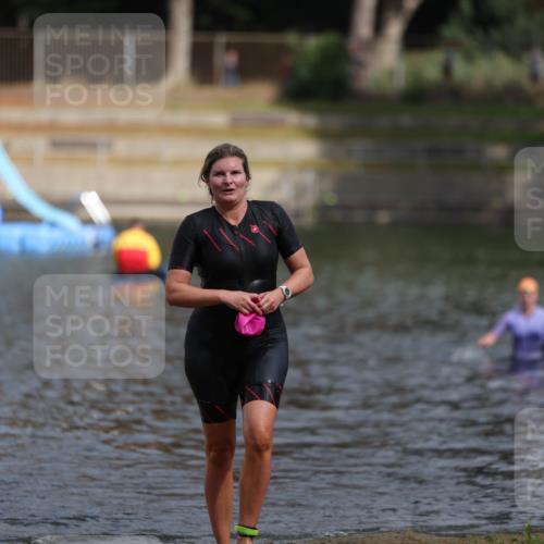 14.09.2025 - Stadtparktriathlon Michael Strokosch http://msf.ph/oto/8873795 14.09.2025 12:16:53 Schwimmen 1246 meine-sportfotos.de
