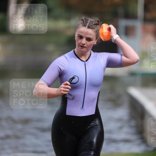 14.09.2025 - Stadtparktriathlon Michael Strokosch http://msf.ph/oto/8873824 14.09.2025 12:17:14 Schwimmen 1309 meine-sportfotos.de
