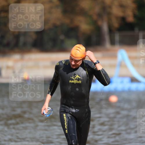 14.09.2025 - Stadtparktriathlon Michael Strokosch http://msf.ph/oto/8873868 14.09.2025 12:28:20 Schwimmen 1383 meine-sportfotos.de