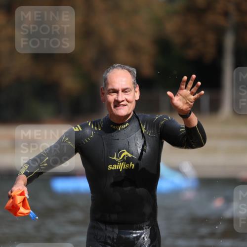 14.09.2025 - Stadtparktriathlon Michael Strokosch http://msf.ph/oto/8873875 14.09.2025 12:28:22 Schwimmen 1383 meine-sportfotos.de