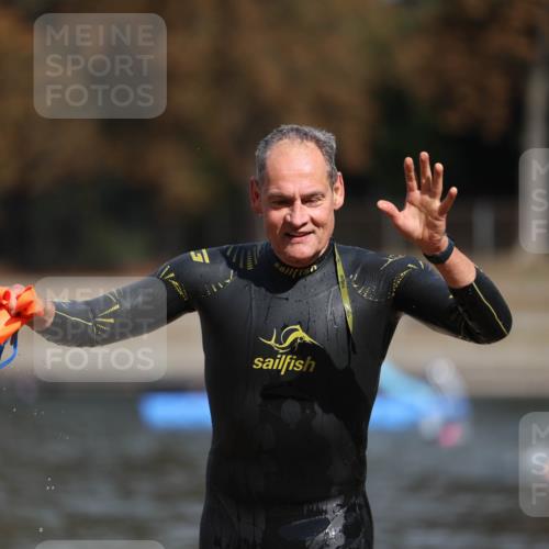 14.09.2025 - Stadtparktriathlon Michael Strokosch http://msf.ph/oto/8873876 14.09.2025 12:28:22 Schwimmen 1383 meine-sportfotos.de