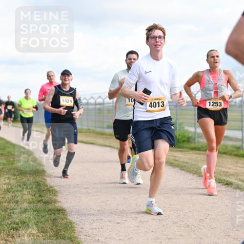 14.09.2025 - Airport Race Dr. Thomas Lammeyer http://msf.ph/oto/8873907 14.09.2025 12:18:38 Laufen 1424, 10, 4013, 1253 meine-sportfotos.de