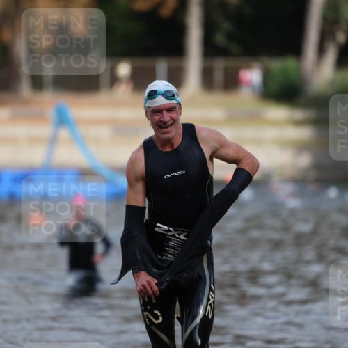14.09.2025 - Stadtparktriathlon Michael Strokosch http://msf.ph/oto/8873909 14.09.2025 12:29:00 Schwimmen 1417 meine-sportfotos.de