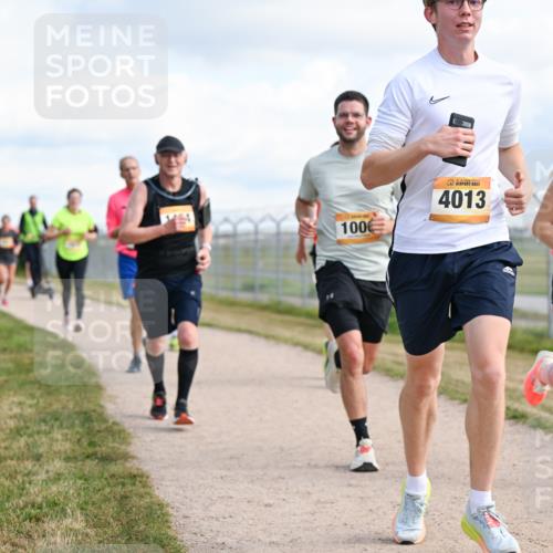 14.09.2025 - Airport Race Dr. Thomas Lammeyer http://msf.ph/oto/8873919 14.09.2025 12:18:39 Laufen 100, 4013, 1253 meine-sportfotos.de