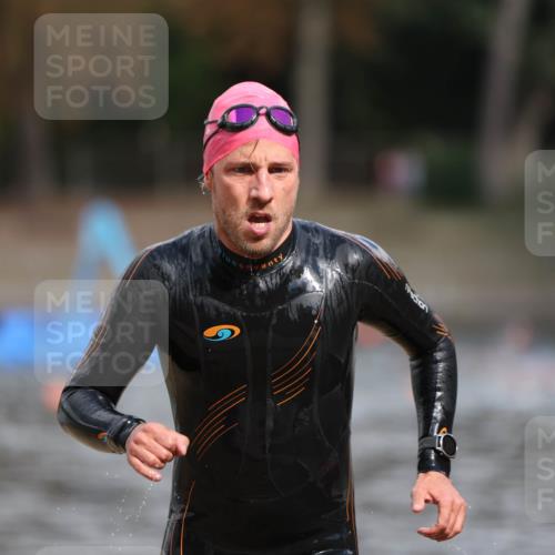 14.09.2025 - Stadtparktriathlon Michael Strokosch http://msf.ph/oto/8873944 14.09.2025 12:29:26 Schwimmen 1419 meine-sportfotos.de