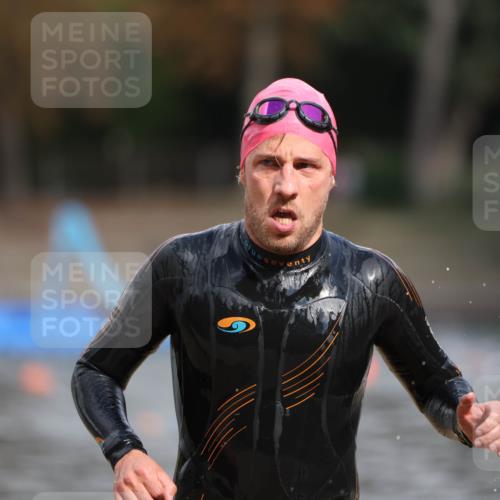 14.09.2025 - Stadtparktriathlon Michael Strokosch http://msf.ph/oto/8873946 14.09.2025 12:29:26 Schwimmen 1419 meine-sportfotos.de