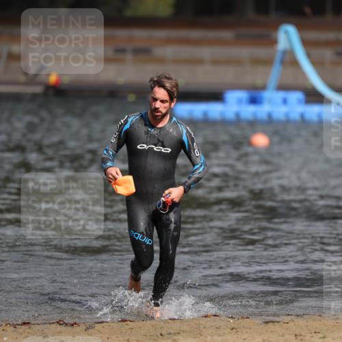 14.09.2025 - Stadtparktriathlon Michael Strokosch http://msf.ph/oto/8873948 14.09.2025 12:29:46 Schwimmen 1377 meine-sportfotos.de