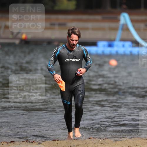 14.09.2025 - Stadtparktriathlon Michael Strokosch http://msf.ph/oto/8873951 14.09.2025 12:29:46 Schwimmen 1377 meine-sportfotos.de