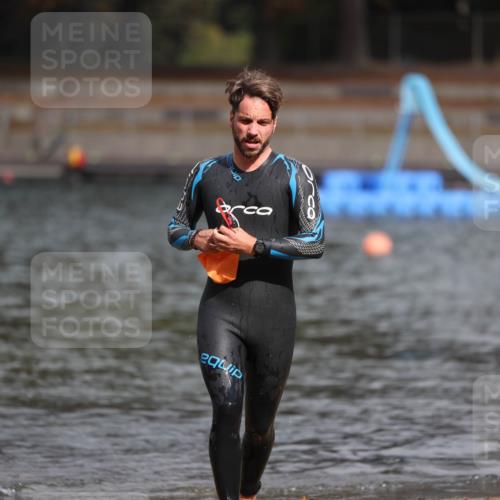 14.09.2025 - Stadtparktriathlon Michael Strokosch http://msf.ph/oto/8873957 14.09.2025 12:29:48 Schwimmen 1377 meine-sportfotos.de
